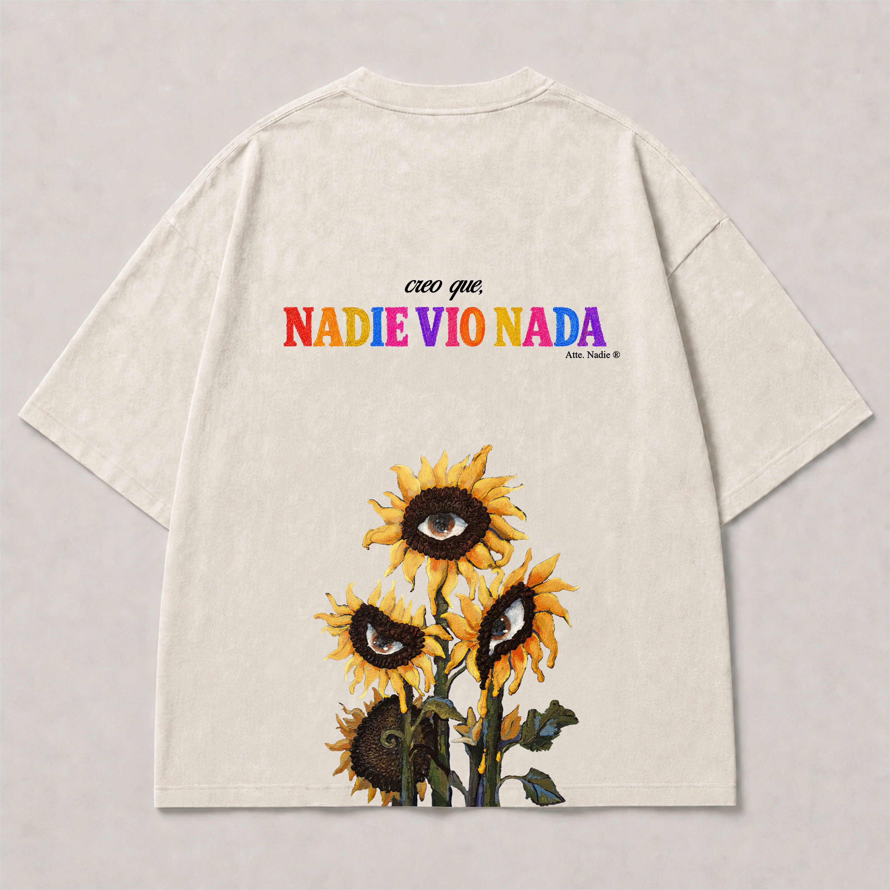 Camiseta NADIE VIO NADA, vista posterior